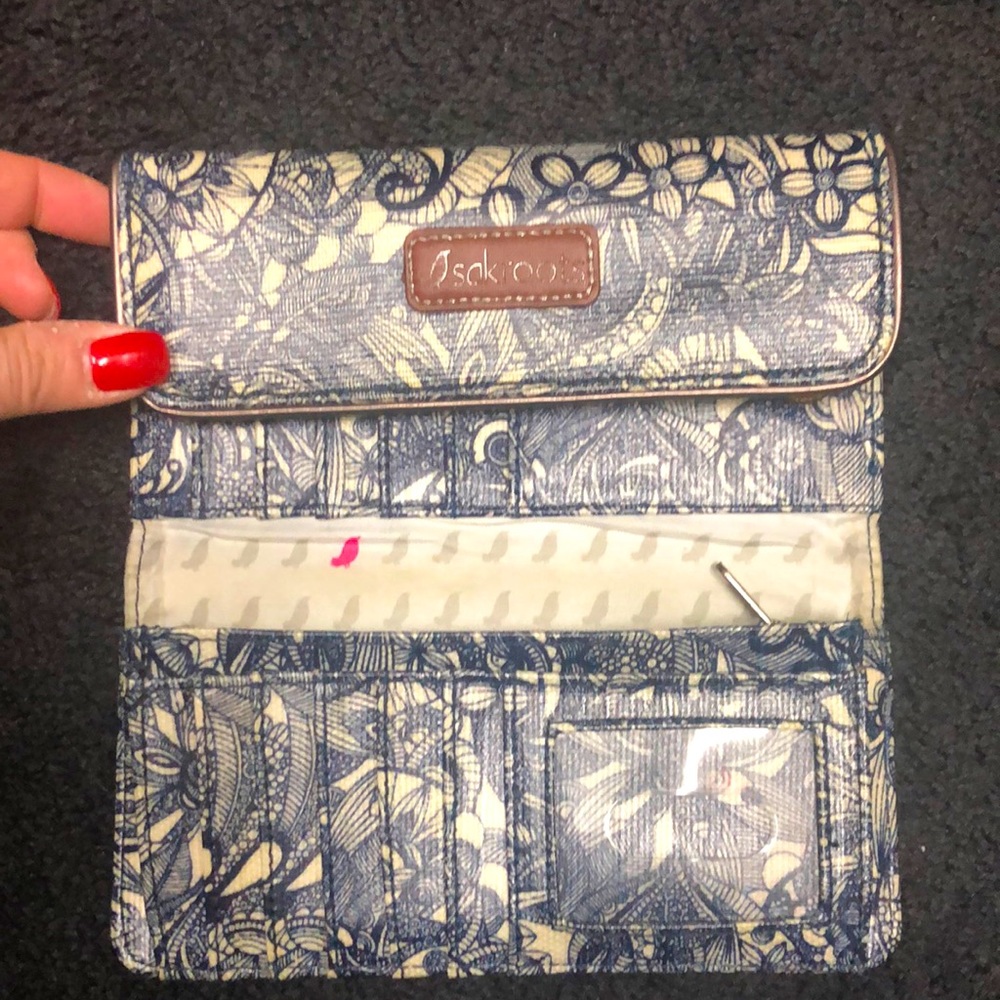 Sakroots wallet good used condition
